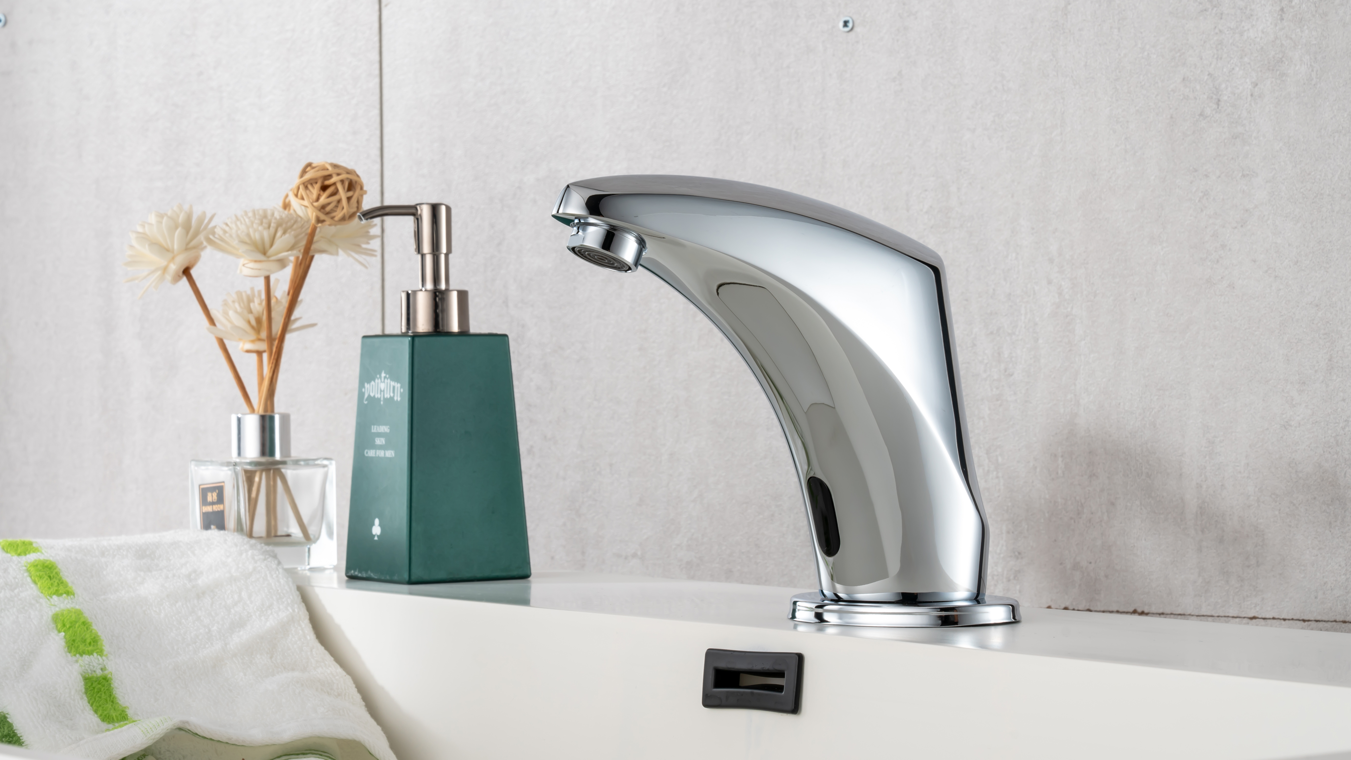 感應水龍頭是什么工作原理？